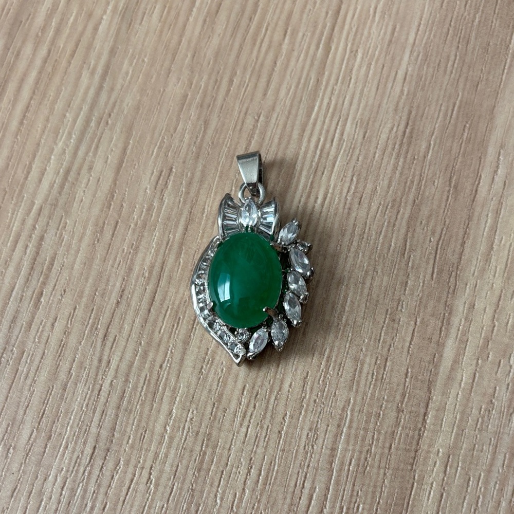 Elegant Green Jade and Silver Pendant